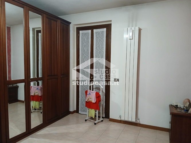 IN ZONA TRANQUILLA! Sant'Omobono Terme