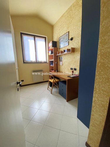 ALBINO ALTA - VENDESI AMPIO TRILOCALE Albino