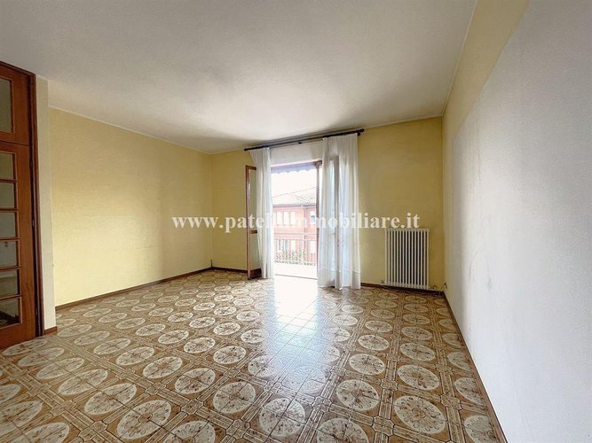 Ampio trilocale con box e cantina in zona residenziale a Ponte San Pietro Ponte San Pietro