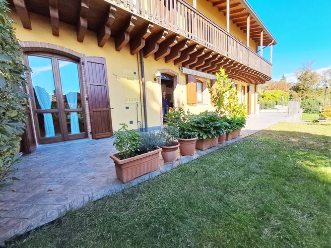 QUADRILOCALE PIANO TERRA CON GIARDINO Trescore Balneario