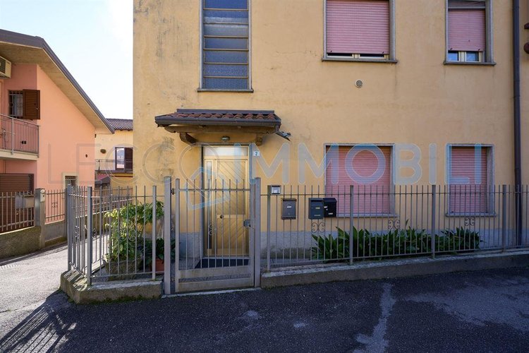 LA CASA NEL PICCOLO CONTESTO Calolziocorte