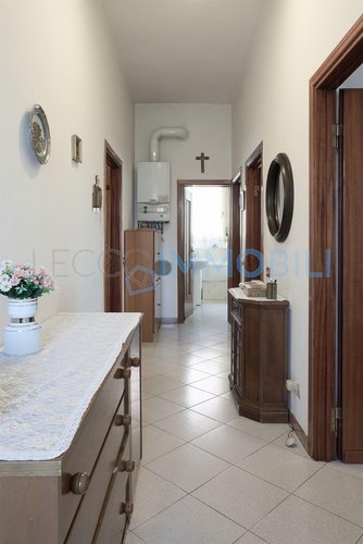 LA CASA NEL PICCOLO CONTESTO Calolziocorte