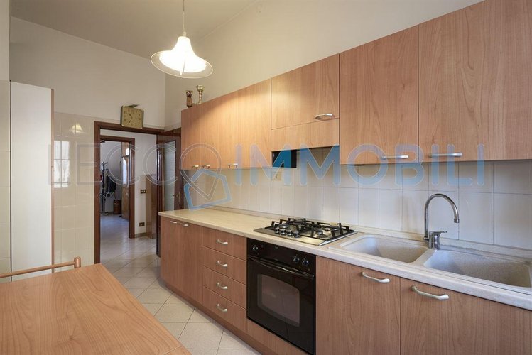 LA CASA NEL PICCOLO CONTESTO Calolziocorte