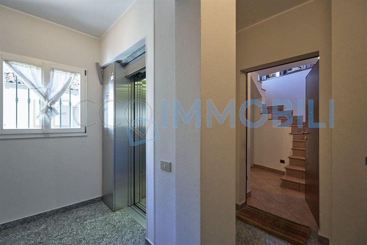 LA CASA AL CENTRO DI TUTTO Lecco