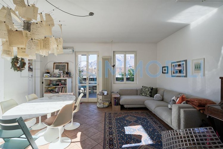 LA CASA AL CENTRO DI TUTTO Lecco