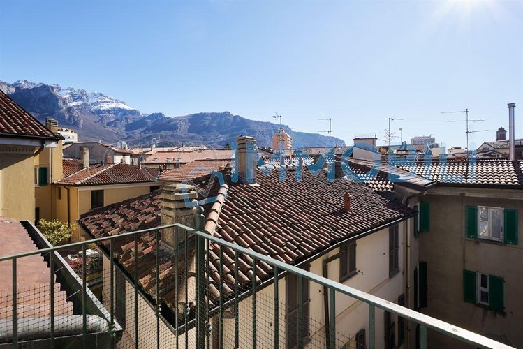 LA CASA AL CENTRO DI TUTTO Lecco
