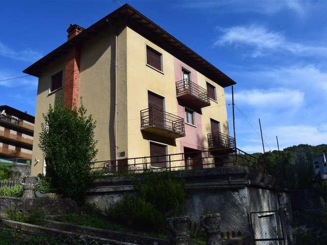 Algua Rosolo, grazioso trilocale in casa d'epoca con orto privato Algua