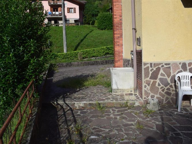 Algua Rosolo, grazioso trilocale in casa d'epoca con orto privato Algua