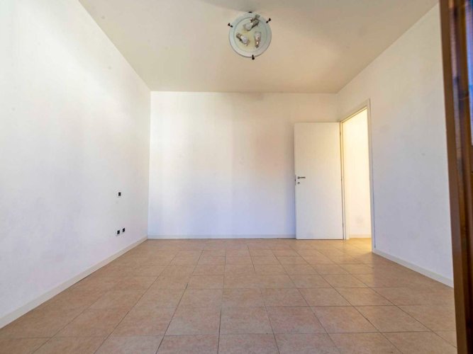 San Giovanni Bianco, ottimo trilocale con giardino privato, box auto e cantina San Giovanni Bianco