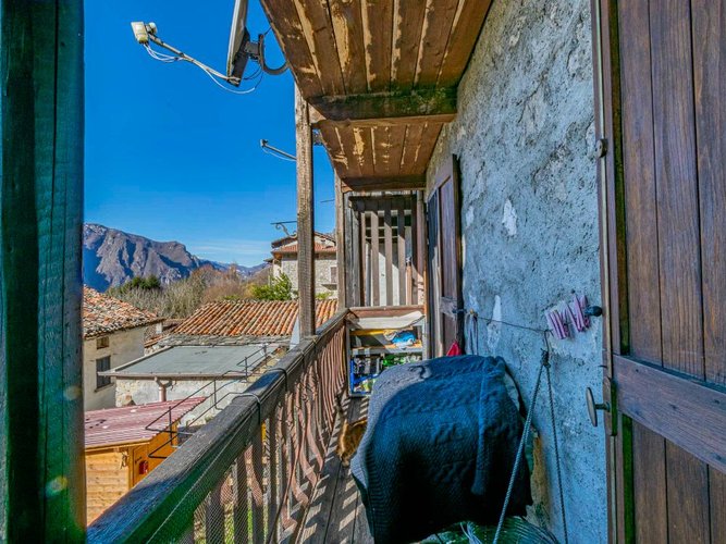 San Giovanni Bianco Località Bosco, adorabile bilocale con balcone miravalle e giardino comune San Giovanni Bianco