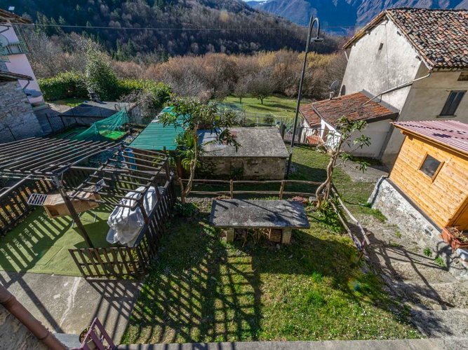 San Giovanni Bianco Località Bosco, adorabile bilocale con balcone miravalle e giardino comune San Giovanni Bianco