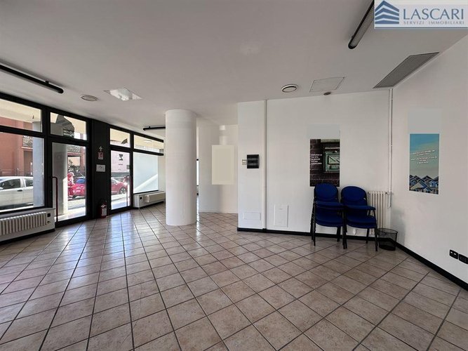 Negozio 1 locale - Rif. 2334 Bergamo