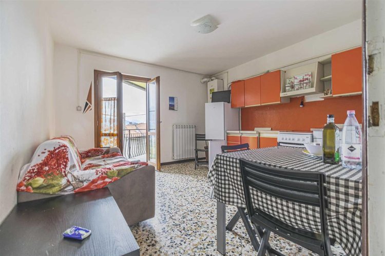 Rota Imagna vendesi bilocale balconato