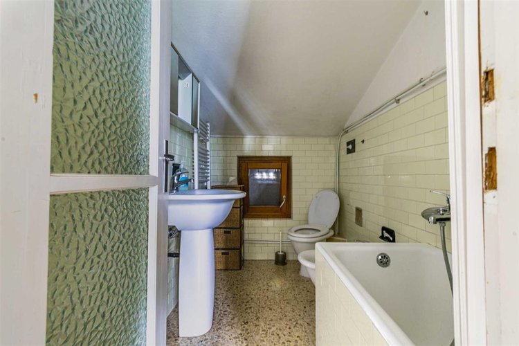 Rota Imagna vendesi bilocale balconato Rota d'Imagna