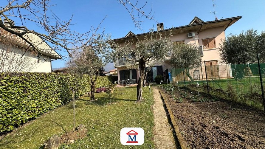 Villa Bifamiliare Sorisole