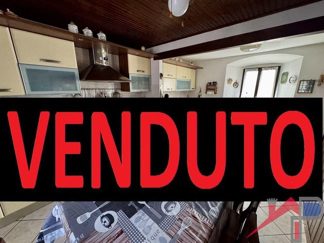 Ampio appartamento ultimo piano Cisano Bergamasco