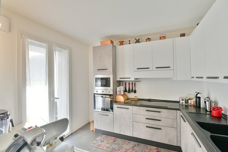 Quadrilocale con box nel complesso di nuova costruzione "JULIUS" Como