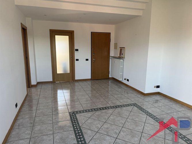 trilocale con grande terrazzo Cisano Bergamasco