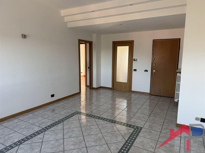 trilocale con grande terrazzo Cisano Bergamasco