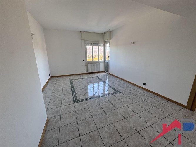 trilocale con grande terrazzo Cisano Bergamasco