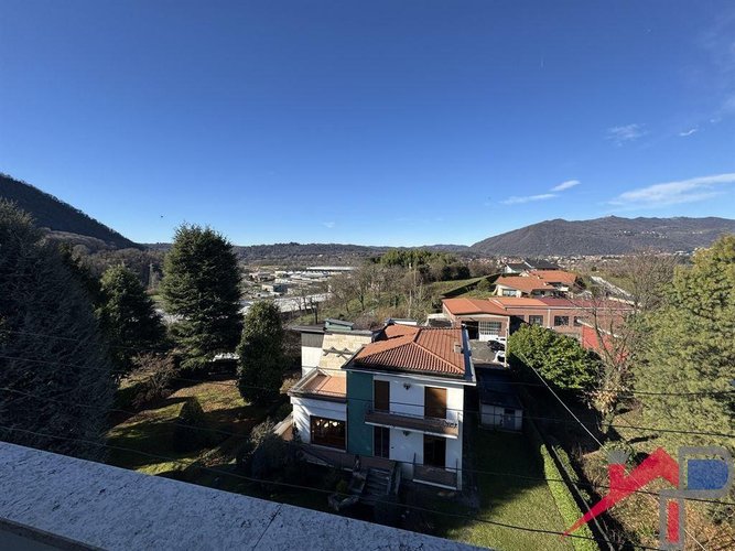 trilocale con grande terrazzo Cisano Bergamasco