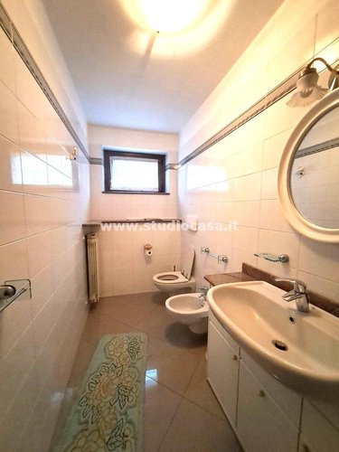 VILLA SINGOLA DI AMPIA METRATURA! Oltre il Colle