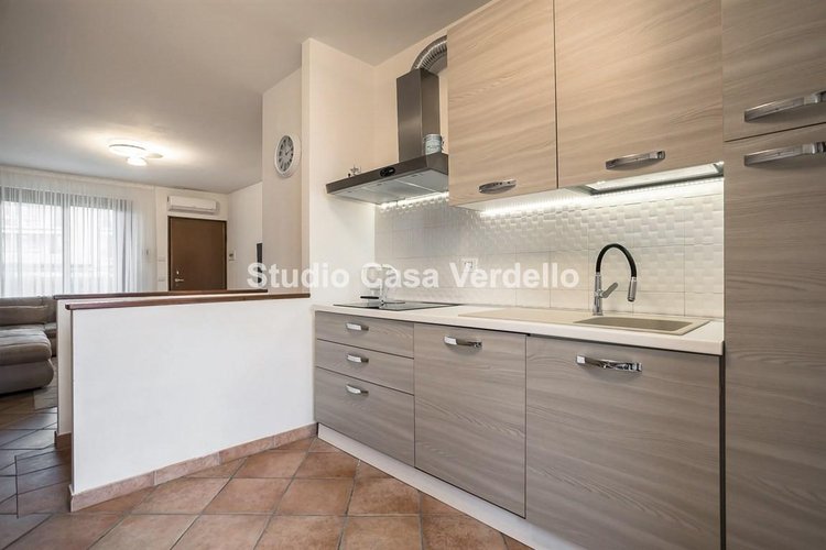 TRILOCALE CON GIARDINO E BOX DOPPIO Verdello