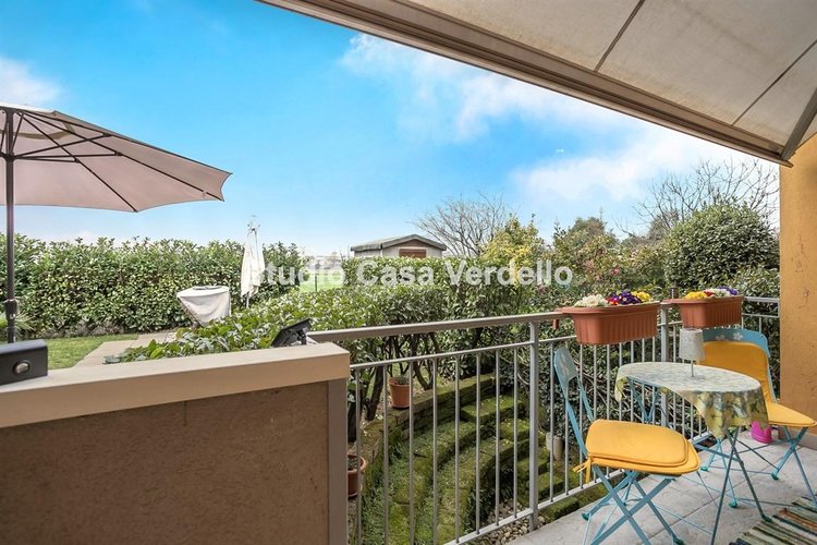 TRILOCALE CON GIARDINO E BOX DOPPIO Verdello