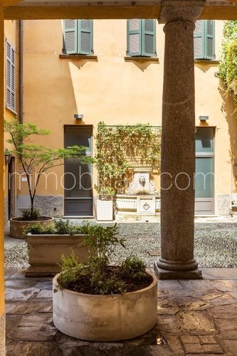 COMO, Citta' adiacenze Duomo Como