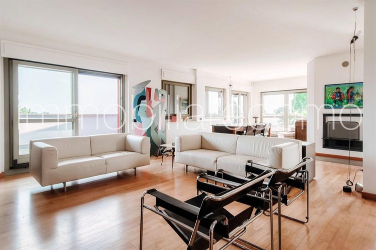 Attico 7 locali - Rif. 116524 Appiano Gentile