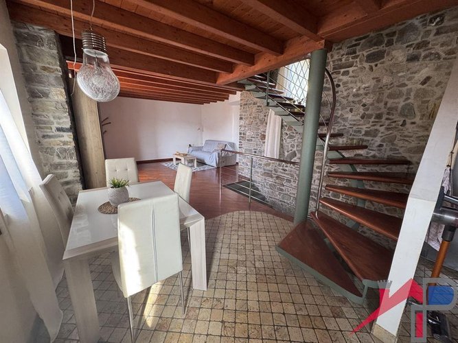 Incantevole Casa Indipendente con  Giardino Caprino Bergamasco