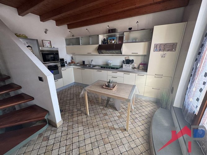 Incantevole Casa Indipendente con  Giardino Caprino Bergamasco