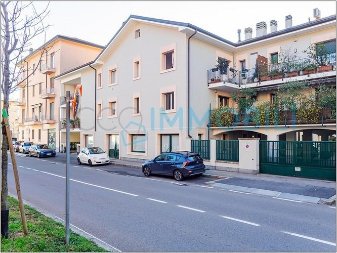 LA CASA CHE DA' SPAZIO Lecco