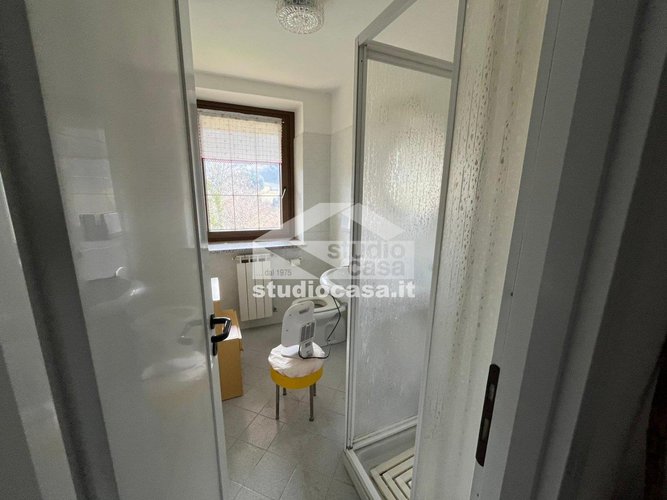 VILLA SINGOLA DI AMPIA METRATURA! Oltre il Colle