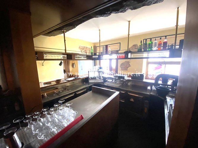 BERGAMO - LONGUELO VENDESI NEGOZIO - RISTORANTE CON CANNA FUMARIA Bergamo