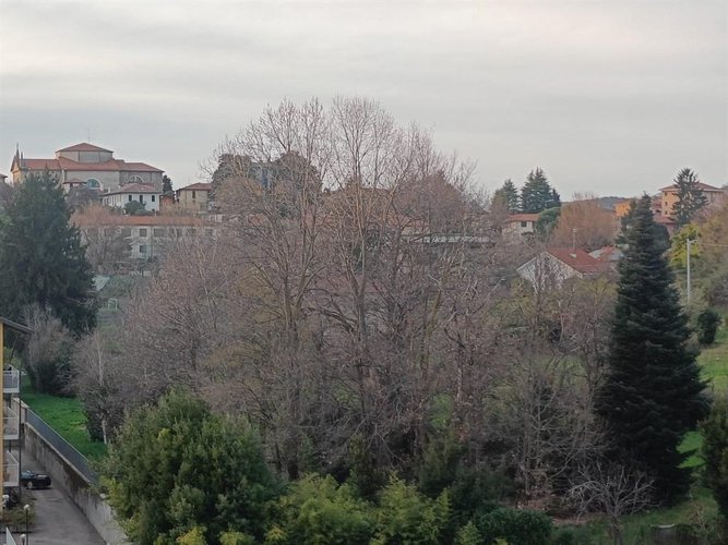 APPARTAMENTO PANORAMICO ULTIMO PIANO CON ASCENSORE Villa Guardia
