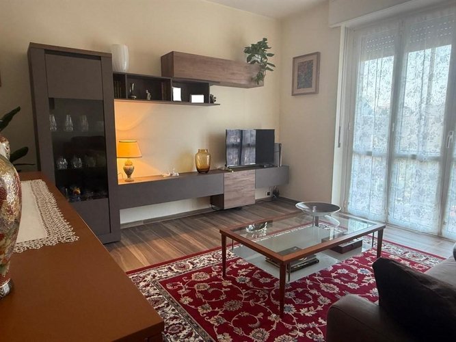 APPARTAMENTO PANORAMICO ULTIMO PIANO CON ASCENSORE Villa Guardia