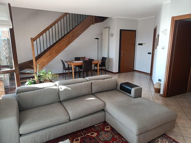 Appartamento 5 locali - Rif. 216 Casnate con Bernate