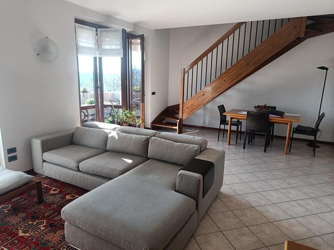 Appartamento 5 locali - Rif. 216 Casnate con Bernate