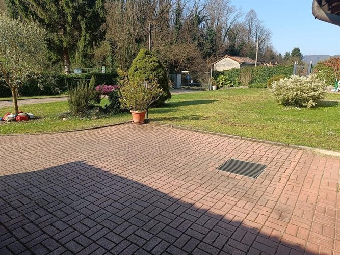 Casa Indipendente 12 locali - Rif. 270 Como