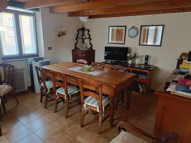 Casa Indipendente 12 locali - Rif. 270 Como