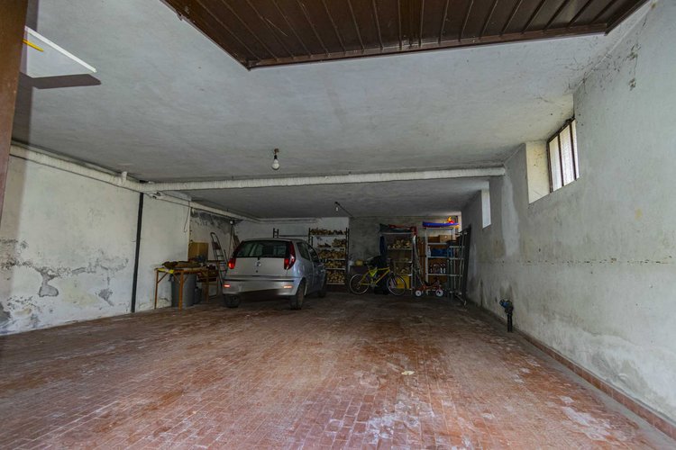 Oltre il Colle, grazioso trilocale con camino e posto auto Oltre il Colle