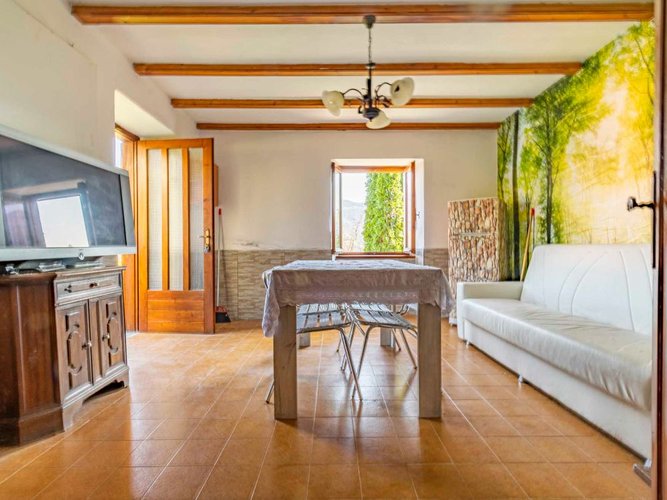 Rota Imagna, imperdibile casetta in pietra con giardino privato Rota d'Imagna
