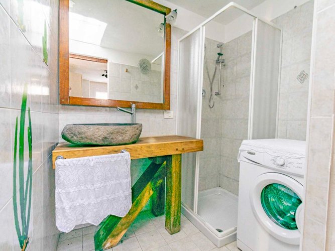 Rota Imagna, imperdibile casetta in pietra con giardino privato Rota d'Imagna