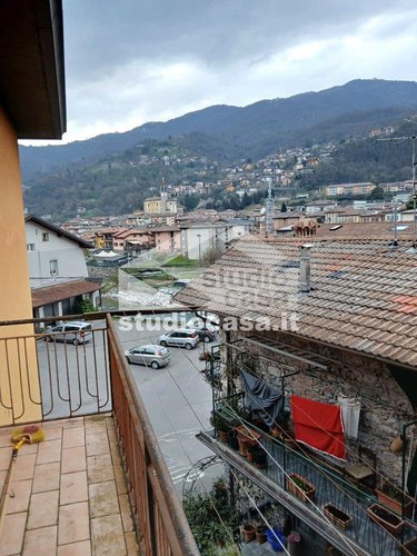 IN PIENO CENTRO!! Zogno