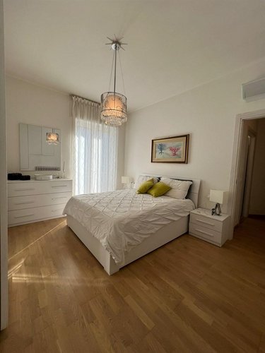 Vivi il centro con indipendenza: casa rimessa a nuovo, pronta da abitare, senza spese Verdello