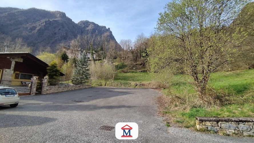 Terreno residenziale