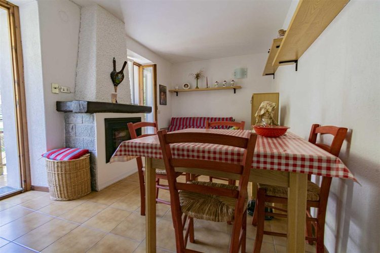 Oltre il Colle, centralissimo bilocale con cantina Oltre il Colle
