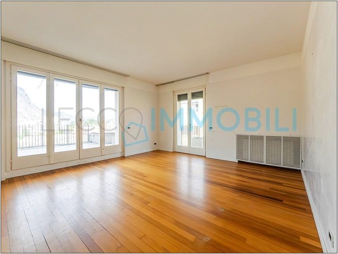 LA CASA CHE ABITI DENTRO E FUORI Lecco