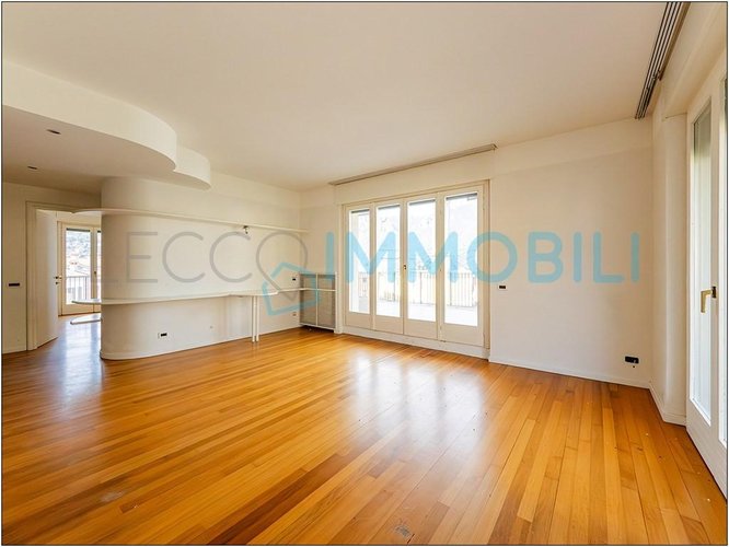LA CASA CHE ABITI DENTRO E FUORI Lecco